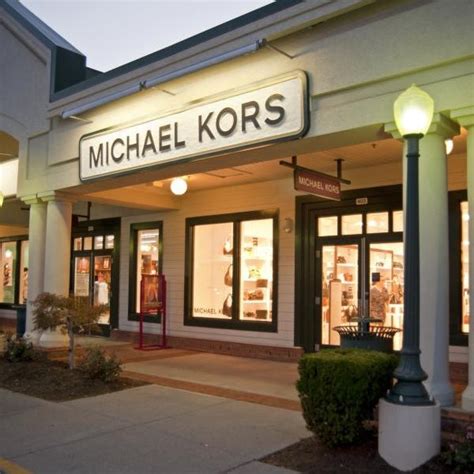 michael kors outlet sevierville.